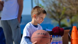 Basket na Forumu: Košarkaške legende protiv mlađih uzrasta KK Zadar Basket na Forumu: Košarkaške legende protiv mlađih uzrasta KK Zadar