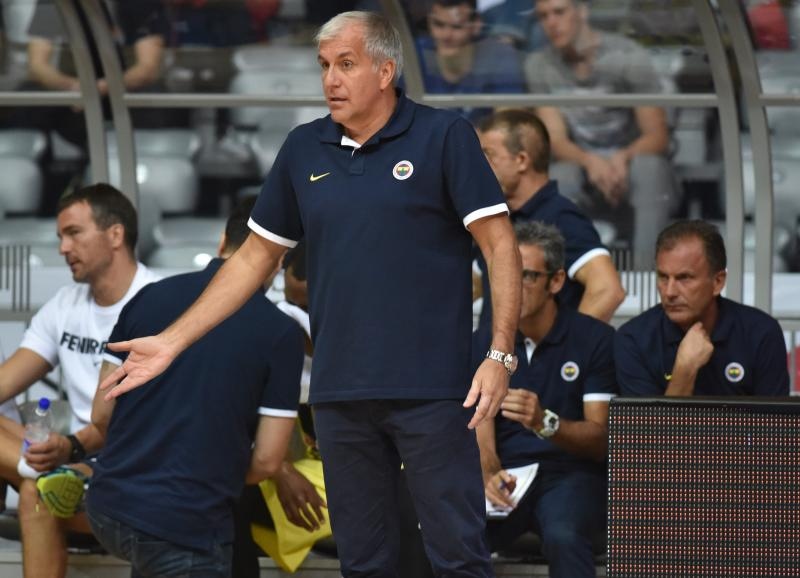 ZDBT 2016: KK Cedevita – Fenerbahce 77-88. Photo: Hrvoje Jelavić/PIXSELL ZDBT 2016: KK Cedevita – Fenerbahce 77-88. Photo: Hrvoje Jelavić/PIXSELL