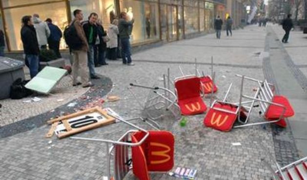 Rezultati divljanja BBB u Pragu (Foto:futbol.sport.cz)