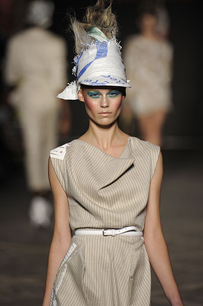 Viviene Westvood kolekcija proljeće/ljeto 2012.