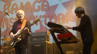 U velikoj dvorani Doma sportova, u organizaciji Udruge HUHIV povodom Svjetskog dana AIDS-a i ukazivanja na probleme AIDS-a i HIV-a, znanje, zastitu i zdravlje odrzan je 12. Pozitivan koncert. Koncert Bajaga i Instruktori. Photo: Borna Filic/PIXSELL