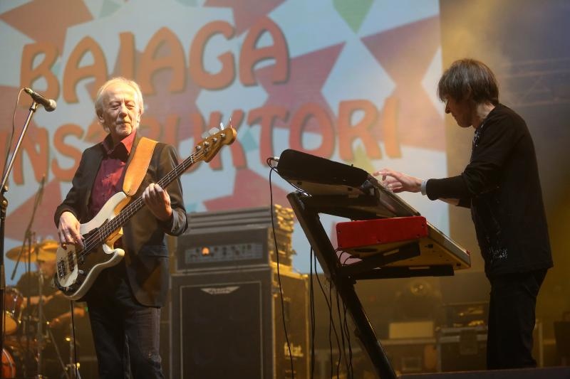 U velikoj dvorani Doma sportova, u organizaciji Udruge HUHIV povodom Svjetskog dana AIDS-a i ukazivanja na probleme AIDS-a i HIV-a, znanje, zastitu i zdravlje odrzan je 12. Pozitivan koncert. Koncert Bajaga i Instruktori. Photo: Borna Filic/PIXSELL