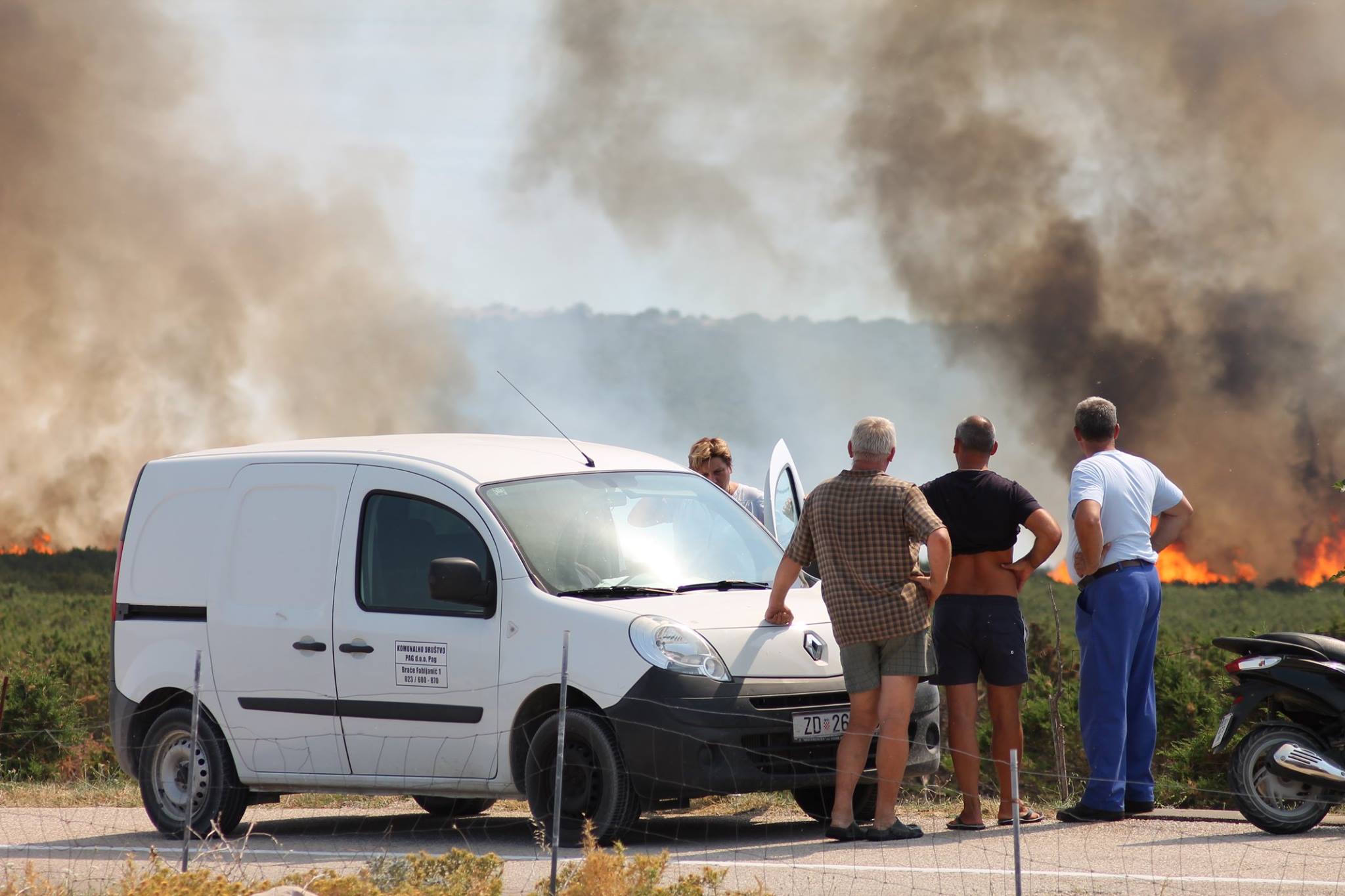Lokaliziran požar kod Košljuna na otoku Pagu Lokaliziran požar kod Košljuna na otoku Pagu