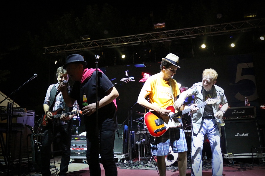 Dan Općine Vir proslavljen uz spektakularni koncert Prljavog Kazališta i vatromet Dan Općine Vir proslavljen uz spektakularni koncert Prljavog Kazališta i vatromet