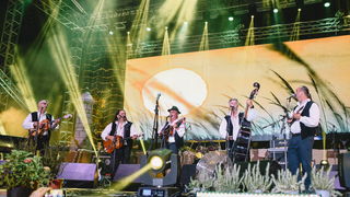 Stari Plac: Mišo Kovač i prijatelji priredili nezaboravan koncert