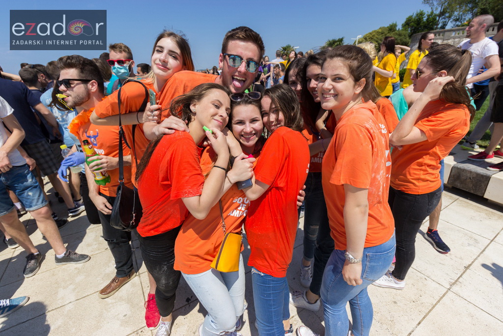 Ludijada zadarskih maturanata na Pozdravu suncu i Morskim orguljama