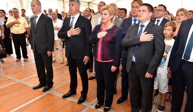 Predsjednica Republike Hrvatske Kolinda Grabar- Kitarović sudjelovala je na svečanom polaganju kamena temeljca za novu zgradu putničkog terminala u luci Gaženica