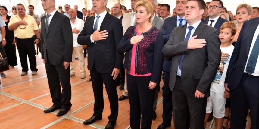 Predsjednica Republike Hrvatske Kolinda Grabar- Kitarović sudjelovala je na svečanom polaganju kamena temeljca za novu zgradu putničkog terminala u luci Gaženica