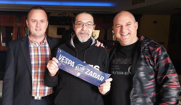 Zadarski vespaši pripremili iznenađenje za Gabriela Bertazza, foto: Vespa klub zadar