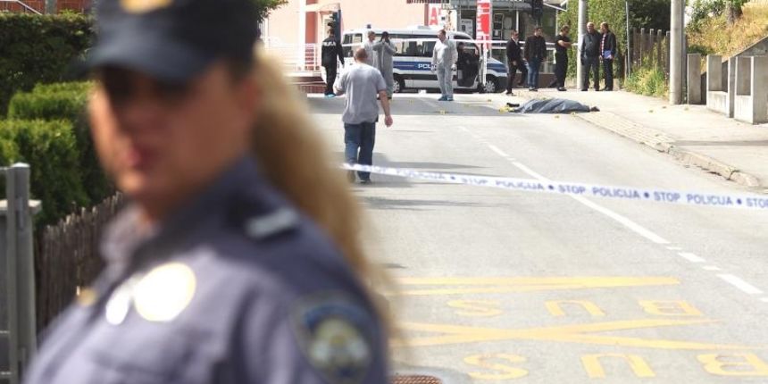 U jutro oko 7.55 sati, u Glavnoj ulici u Sesvetama ubijen je Vinko Zuljevic Klica. Policija obavlja ocevid. Photo: Zeljko Lukunic/PIXSELL U jutro oko 7.55 sati, u Glavnoj ulici u Sesvetama ubijen je Vinko Zuljevic Klica. Policija obavlja ocevid. Photo: Zeljko Lukunic/PIXSELL