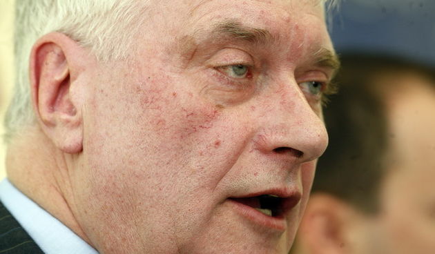 Zagreb, 140311.
Press konferencija Hrvatske seljacke stranke.
Predsjednik HSS-a Josip Friscic podjelio je clanske iskaznice novim clanovima HSS-a.
Foto: Damjan Tadic / CROPIX