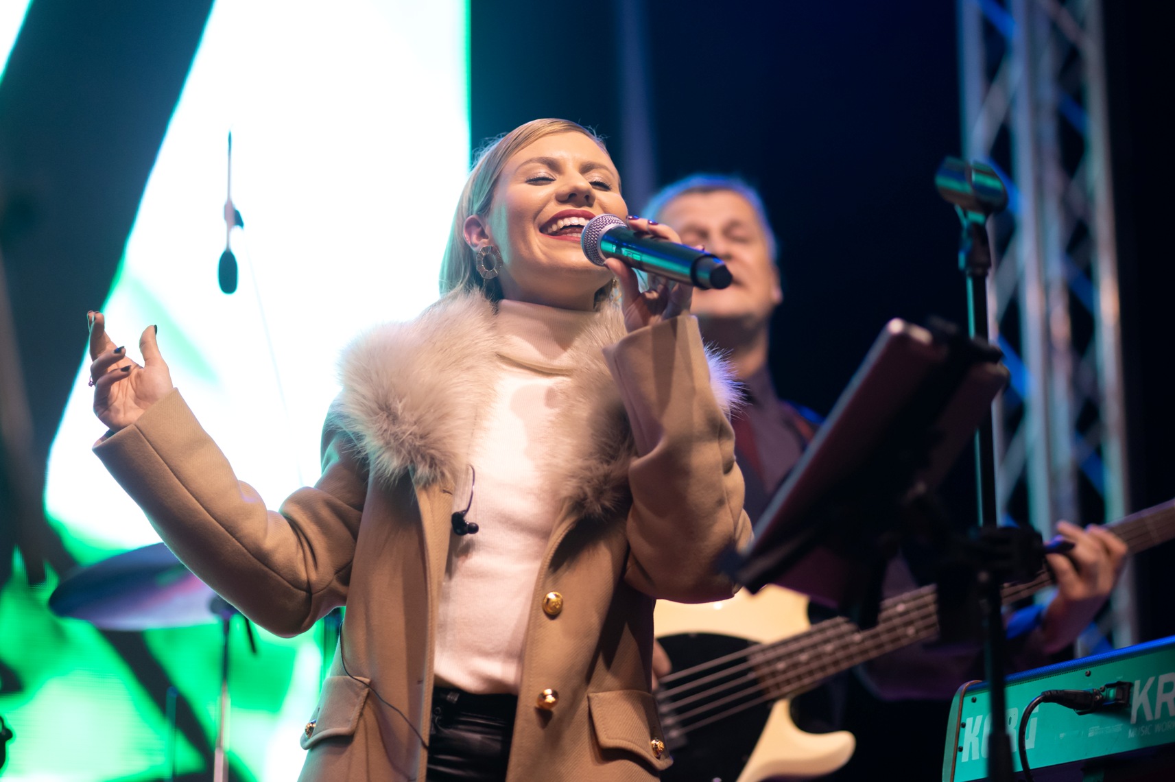 Vatromet, tisuće konfeta, šampanjac, prskalice i koncert Ivana Zaka i Tempo Banda