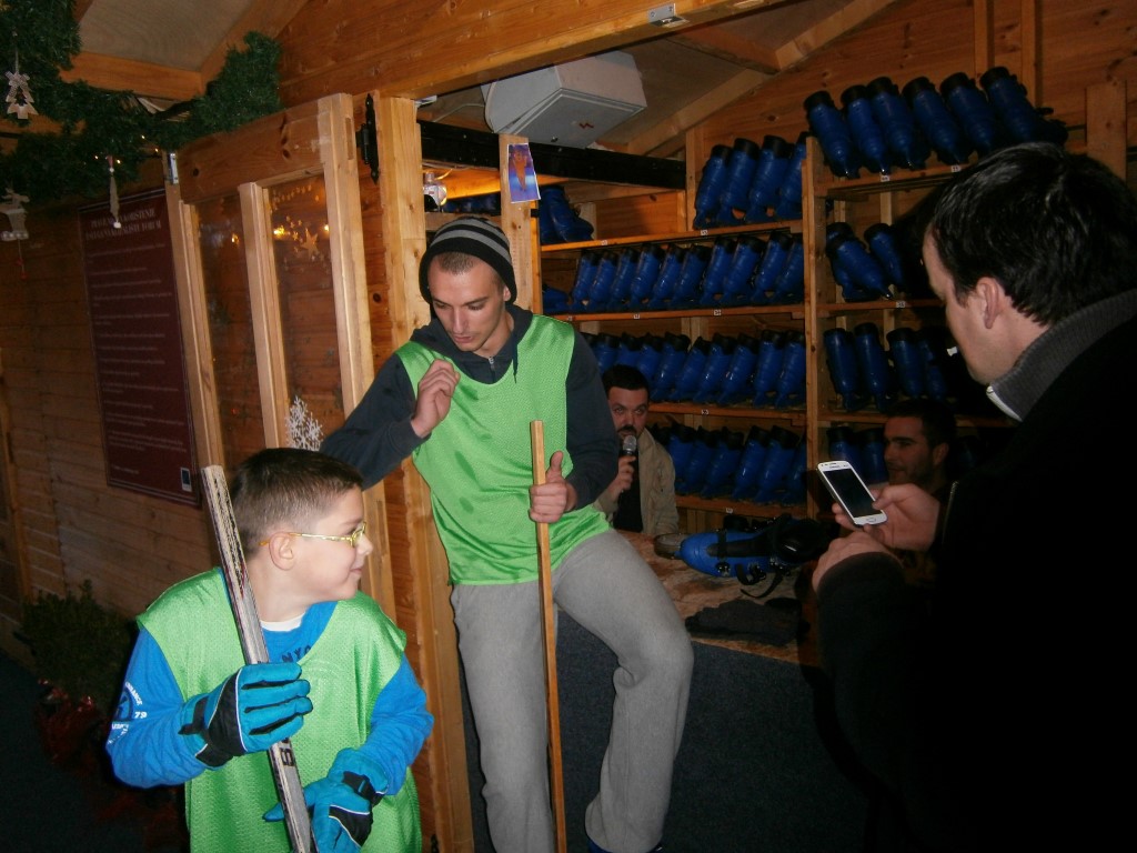 OLYMPUS DIGITAL CAMERA