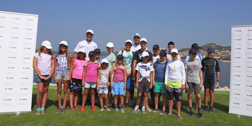 Mladi Šibenčani jedrili sa zlatnom braćom Fantela Mladi Šibenčani jedrili sa zlatnom braćom Fantela