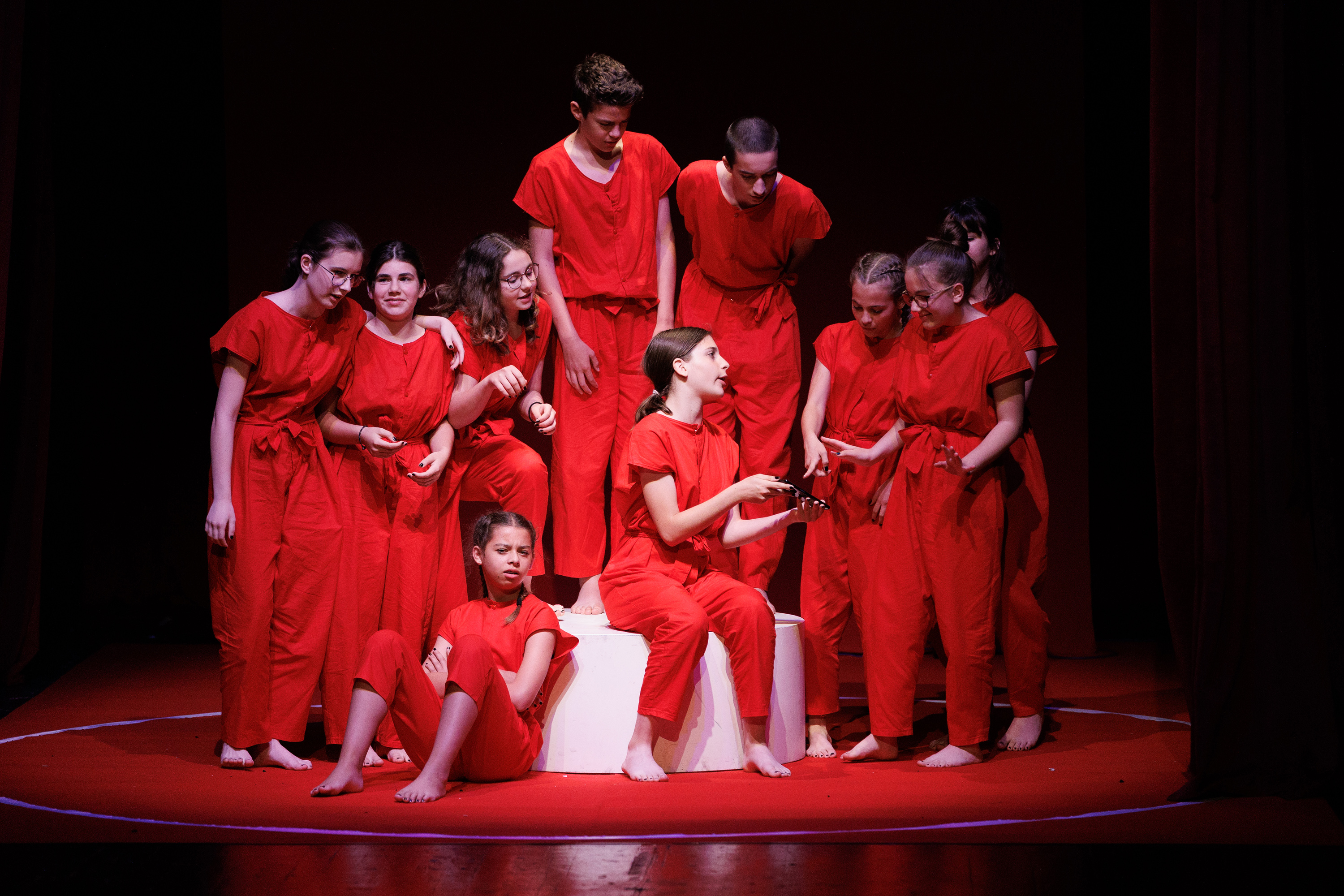 Igrajmo se: Zabranjeno mlađima od 15 strana A