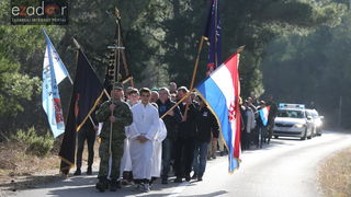 U Donjem Karinu obilježeno sjećanje na rušenje Franjevačkog samostana tijekom VRO Maslenica