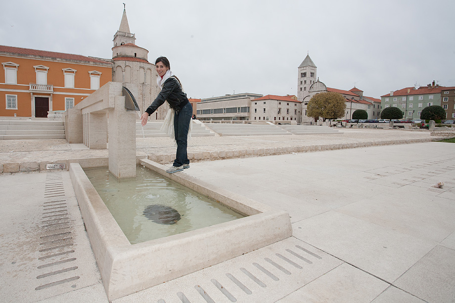 Top model Lorena Dias Terezinho i njena sestra Mara Dias, pronašle davno izgubljenu obitelj u Bibinjama, foto: Leo Banić Top model Lorena Dias Terezinho i njena sestra Mara Dias, pronašle davno izgubljenu obitelj u Bibinjama, foto: Leo Banić