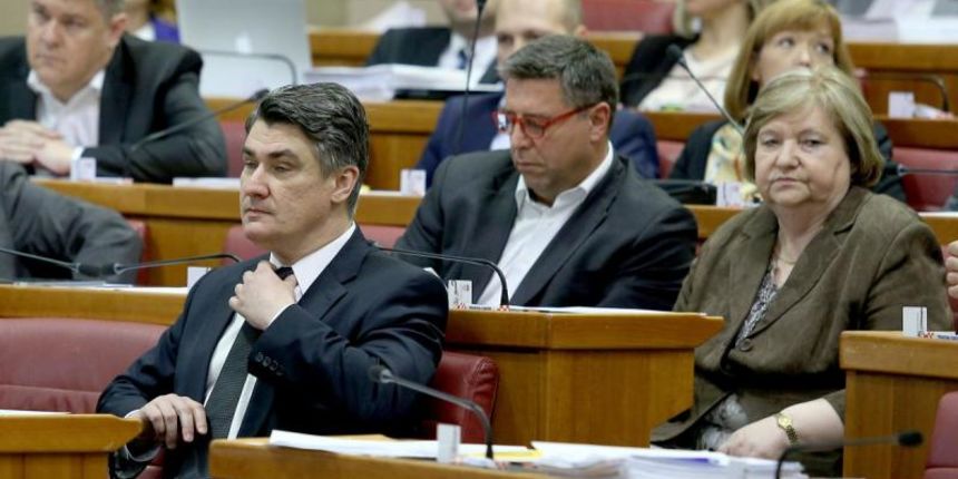 Zagreb – U Saboru je na prijedlog HDZ-a pocela rasprava o opozivu premijera Oreskovica. Zoran Milanovic. Photo: Patrik Macek/PIXSELL
