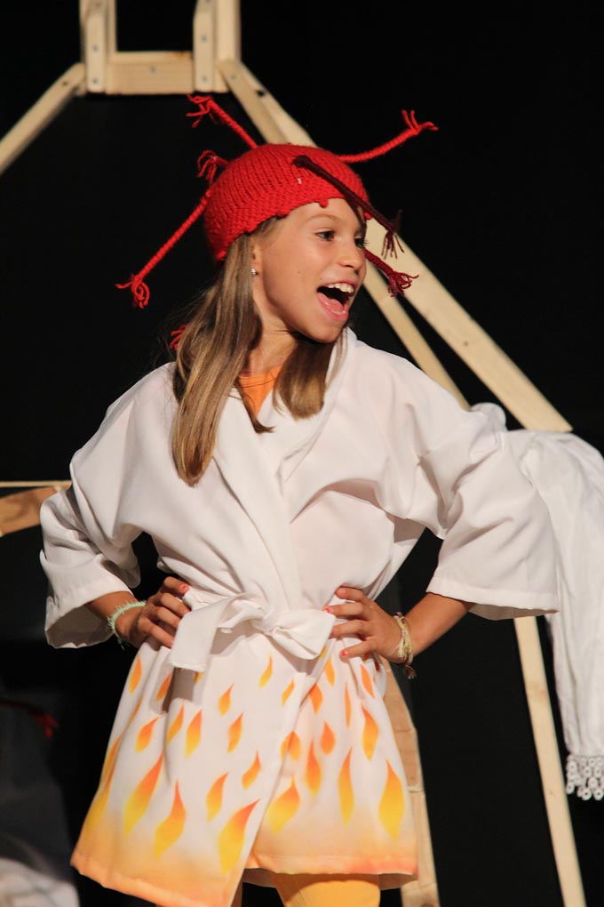 Diklo: “Šuma Striborova” u izvedbi kazališne radionice Donatolina, foto: Iva Perinčić Diklo: “Šuma Striborova” u izvedbi kazališne radionice Donatolina, foto: Iva Perinčić