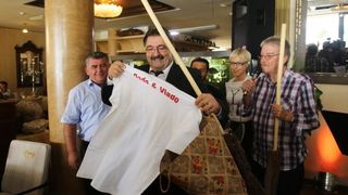 Zadar – Poznati zadarski ugostitelj Erik Pavin na rucak je pozvao djelatnike Cistoce koji su mogli gustati u vrhunskom ribljem meniju. Photo: Filip Brala/PIXSEL Zadar – Poznati zadarski ugostitelj Erik Pavin na rucak je pozvao djelatnike Cistoce koji su mogli gustati u vrhunskom ribljem meniju. Photo: Filip Brala/PIXSEL