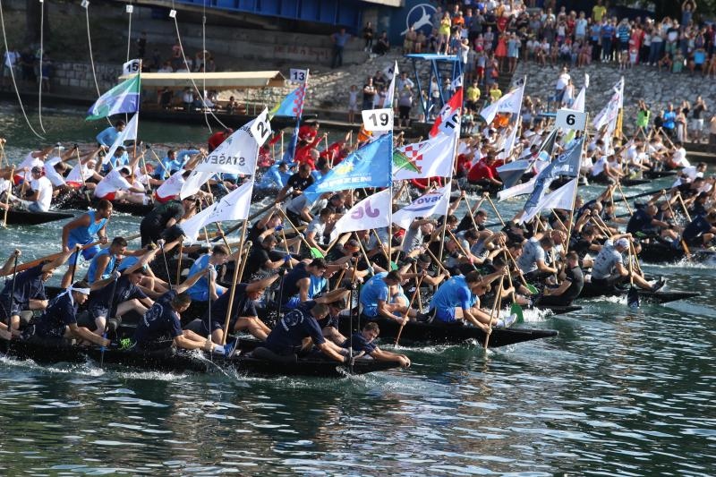 Gusari iz Komina pobjednici Maratona lađa od Metkovića do Ploča