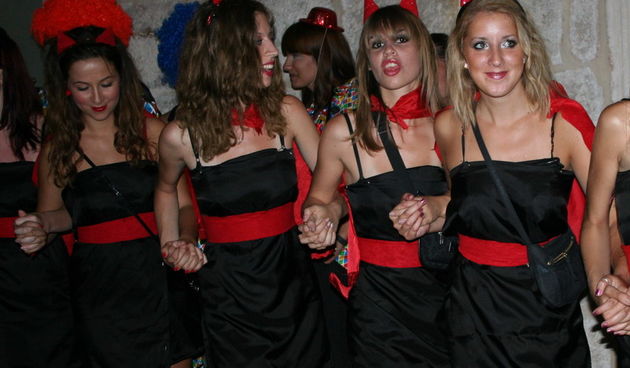 Ljetni karneval u Pagu