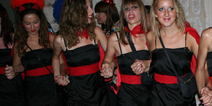 Ljetni karneval u Pagu