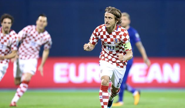 Maksimir je gorio: pogledajte scene razdraganih igrača i navijača nakon spektakularne pobjede nad Grčkom