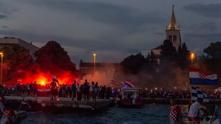 Veličanstven doček četvorice zadarskih Vatrenih od Gradskog mosta do Foruma