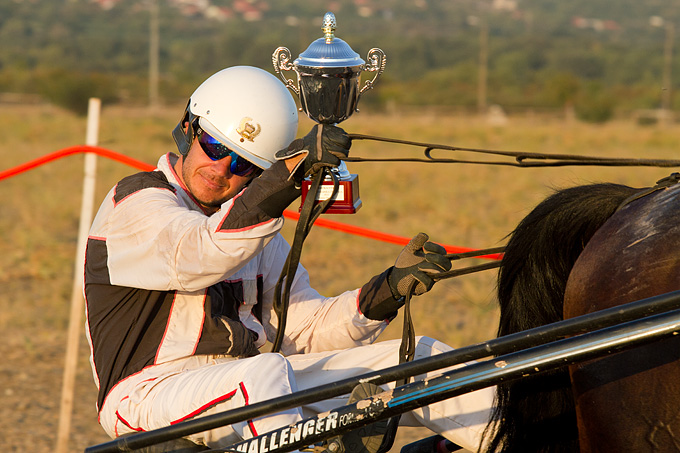 Polača: 14. Međunarodne konjičke utrke “Oluja 95”, Foto: Leo Banić Polača: 14. Međunarodne konjičke utrke “Oluja 95”, Foto: Leo Banić
