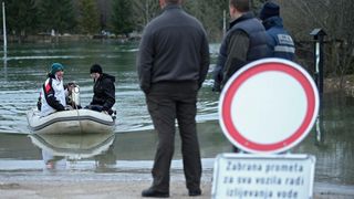 Na području Kosinja proglašeno izvanredno stanje obrane od poplava Na području Kosinja proglašeno izvanredno stanje obrane od poplava