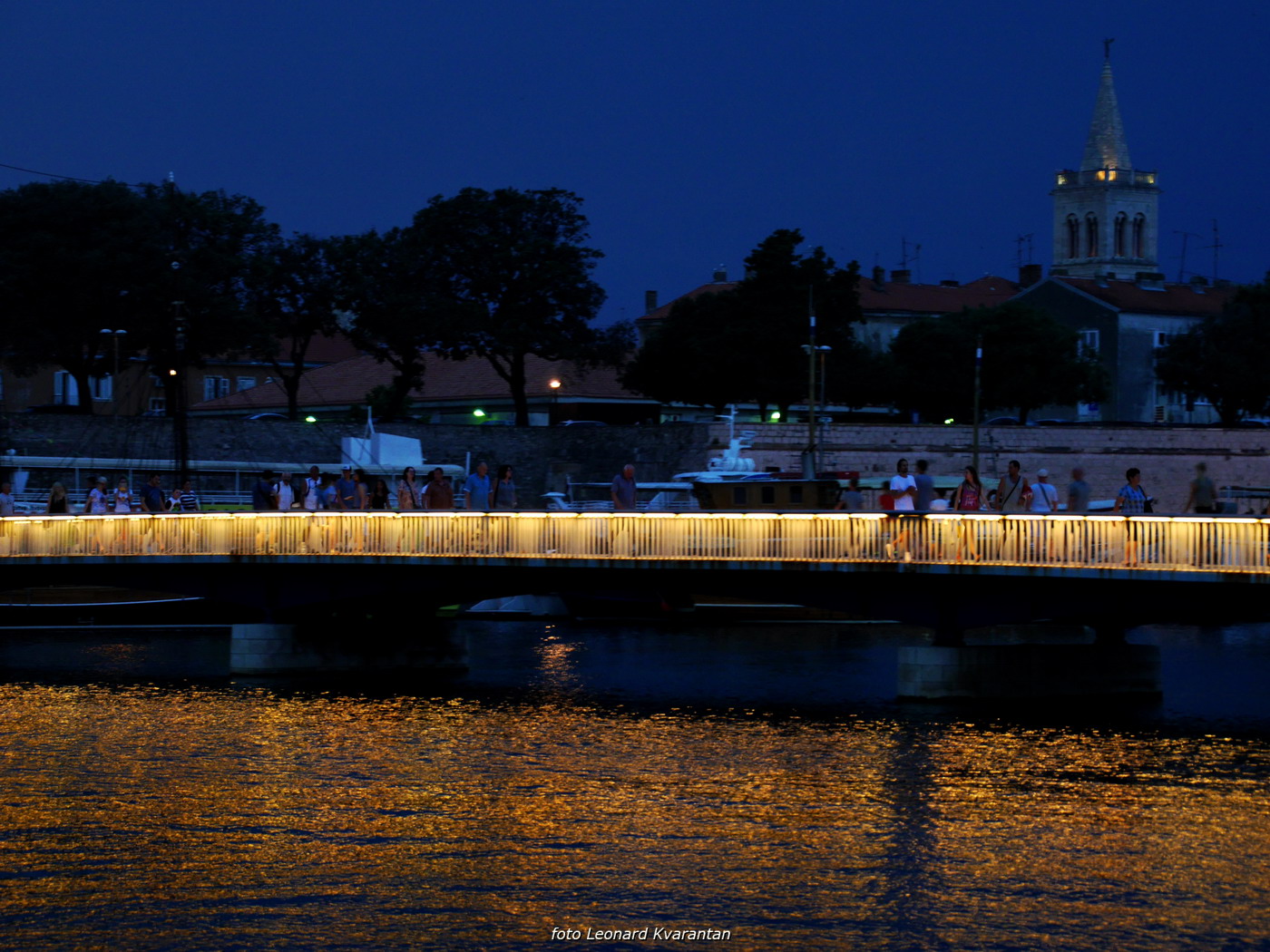 Munje nad zadarskom lukom