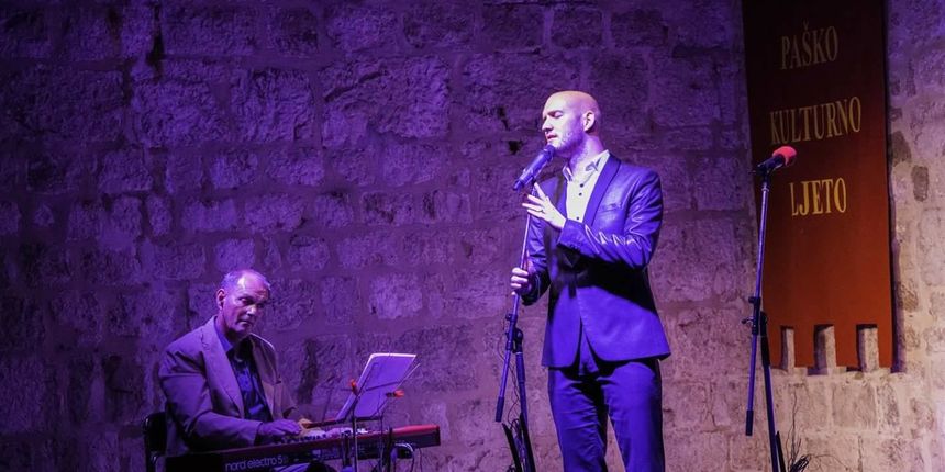 Maestro Jurica Karuza i Marko Škugor na otvorenju Paškog kulturnog ljeta 2017