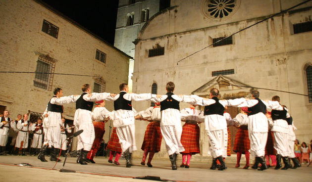 Ansambl Lado (Foto: Marin Gospić)