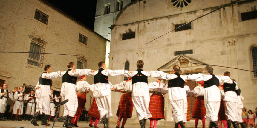 Ansambl Lado (Foto: Marin Gospić) Ansambl Lado (Foto: Marin Gospić)