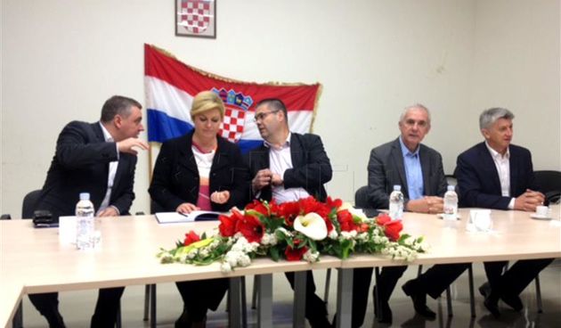 Predsjednica Grabar-Kitarović u Salima na Dugom otoku. Foto: HINA