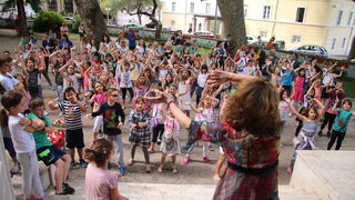 Posljednji dan nastave u OŠ Petra Preradovića u ritmu zumbe Posljednji dan nastave u OŠ Petra Preradovića u ritmu zumbe
