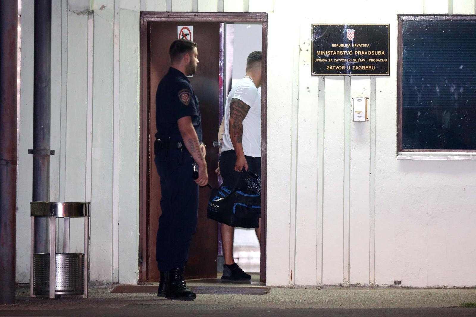 Darko Kovačević Daruvarac stigao je u Remetinec na odsluženje kazne! Darko Kovačević Daruvarac stigao je u Remetinec na odsluženje kazne!