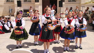 OŠ Zadarski otoci, učenici na Narodnom trgu