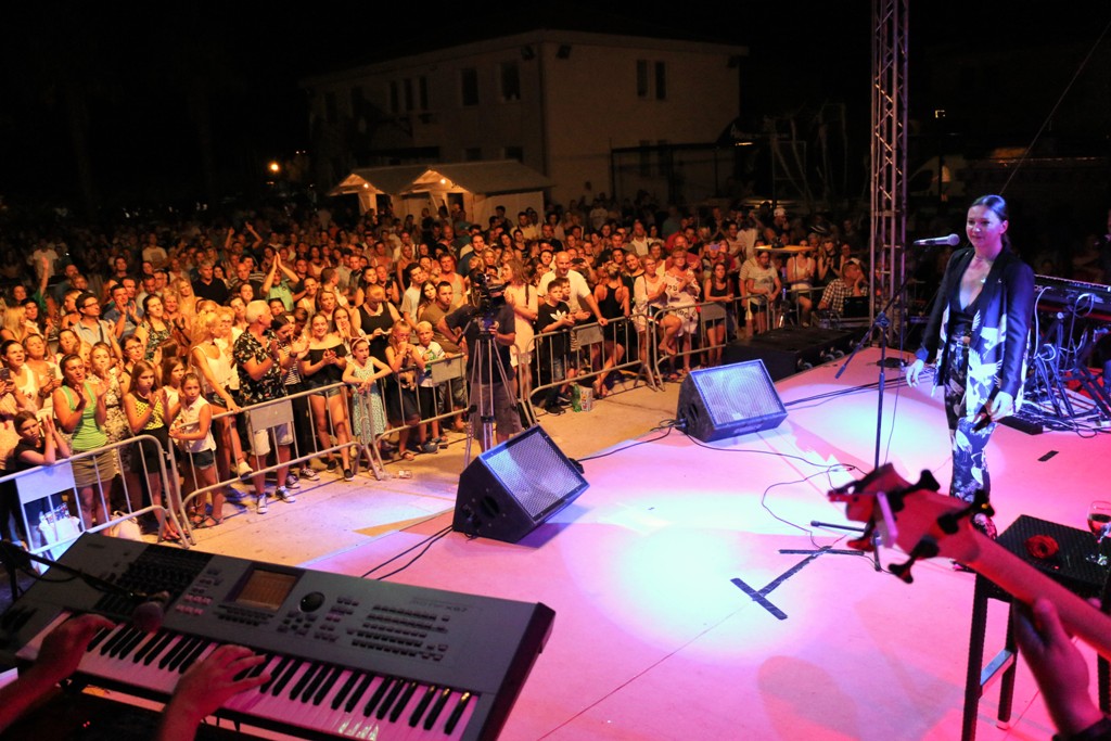 Nina Badrić @ Virsko ljeto 2017.