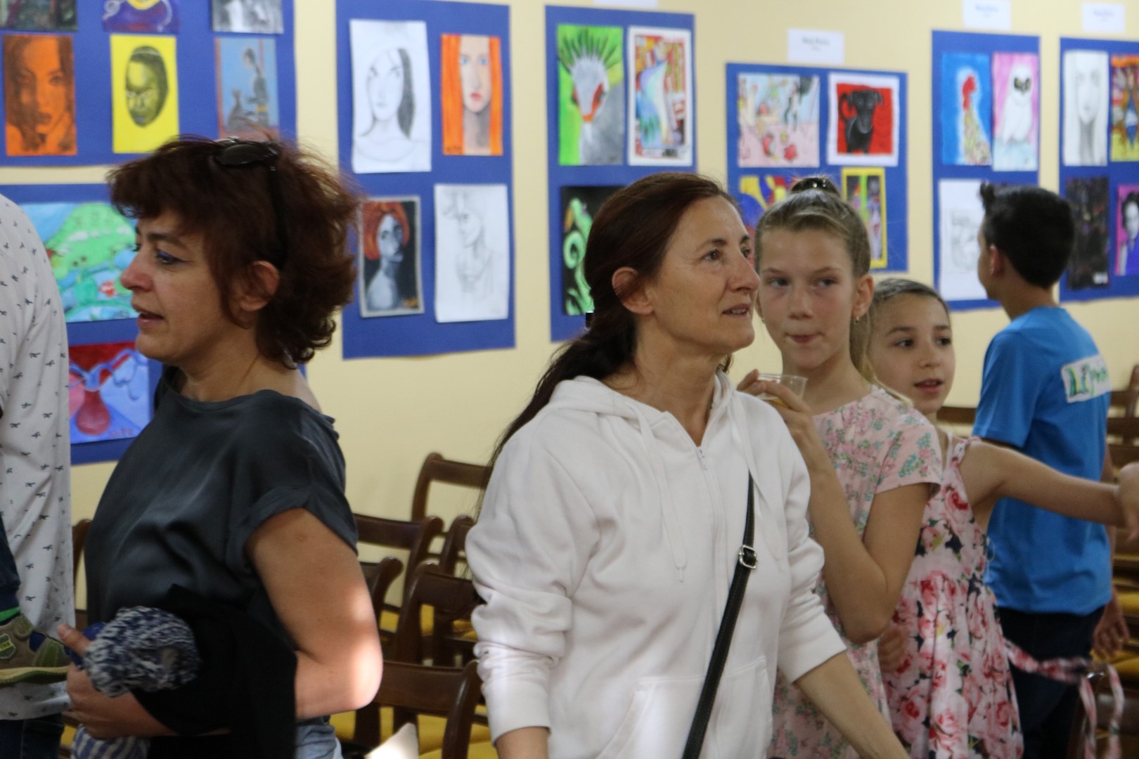 U koncertnoj dvorani Glazbene škole otvorena izložba “Likovnionica” U koncertnoj dvorani Glazbene škole otvorena izložba “Likovnionica”