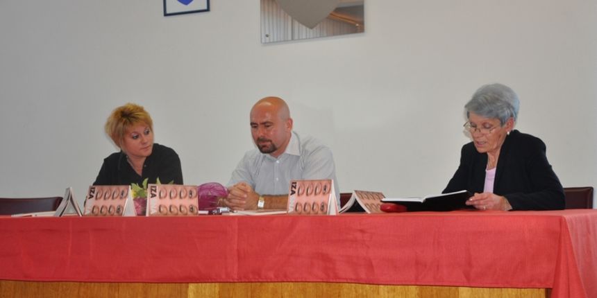 Promocija zbirke pjesama “Iza sna” Nikoline Mojić u Velikoj Kladuši