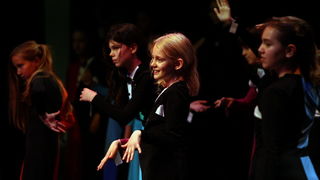 Zadar, 120512.
14 plesnih ansambala iz cijele Hrvatske nastupilo je vecaras na prvom Zadarskom plesnom festivalu. Organizatori ove plesne manifestacije koja je odrzana u Kazalistu lutaka su plesna udruga Gesta, Grad Zadar, Zadarska zupanija i Turisticka z Zadar, 120512.
14 plesnih ansambala iz cijele Hrvatske nastupilo je vecaras na prvom Zadarskom plesnom festivalu. Organizatori ove plesne manifestacije koja je odrzana u Kazalistu lutaka su plesna udruga Gesta, Grad Zadar, Zadarska zupanija i Turisticka z