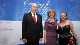 Pod potkroviteljstvom Americke gospodarske komore i americkog veleposlanstva u hotelu Sheraton odrzana je humanitarna vecera za razminiravanje. Kenneth Merten, Susan Merten, Ivan Vidakovic, Andrea Doko Jelusic. Photo: Grgur Zucko/PIXSELL