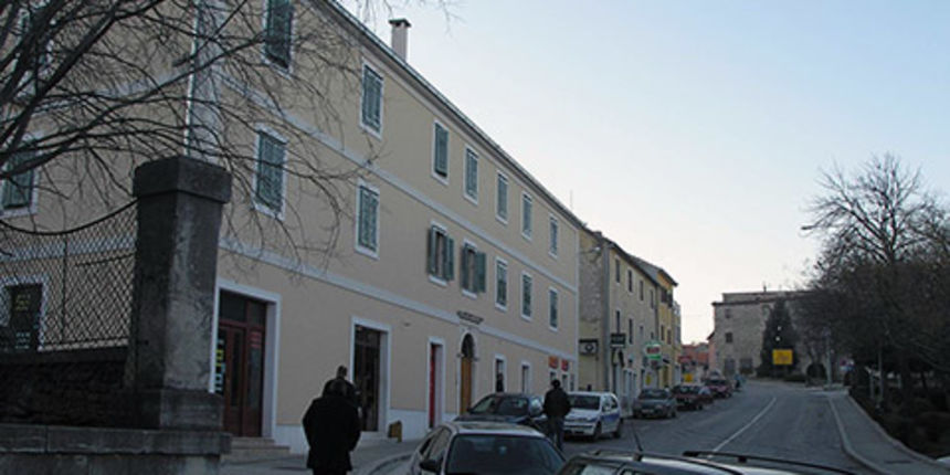 Drniš (foto: D. Zovko) Drniš (foto: D. Zovko)