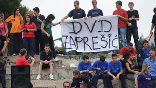 Zadar, 290912
Atletska staza SC Visnjik.
Odrzano VI. drzavno natjecanje vatrogasaca republike Hrvatske. Domacin je Vatrogasna zajednica Zupanije Zadarske.
Foto: Luka Gerlanc / CROPIX Zadar, 290912
Atletska staza SC Visnjik.
Odrzano VI. drzavno natjecanje vatrogasaca republike Hrvatske. Domacin je Vatrogasna zajednica Zupanije Zadarske.
Foto: Luka Gerlanc / CROPIX