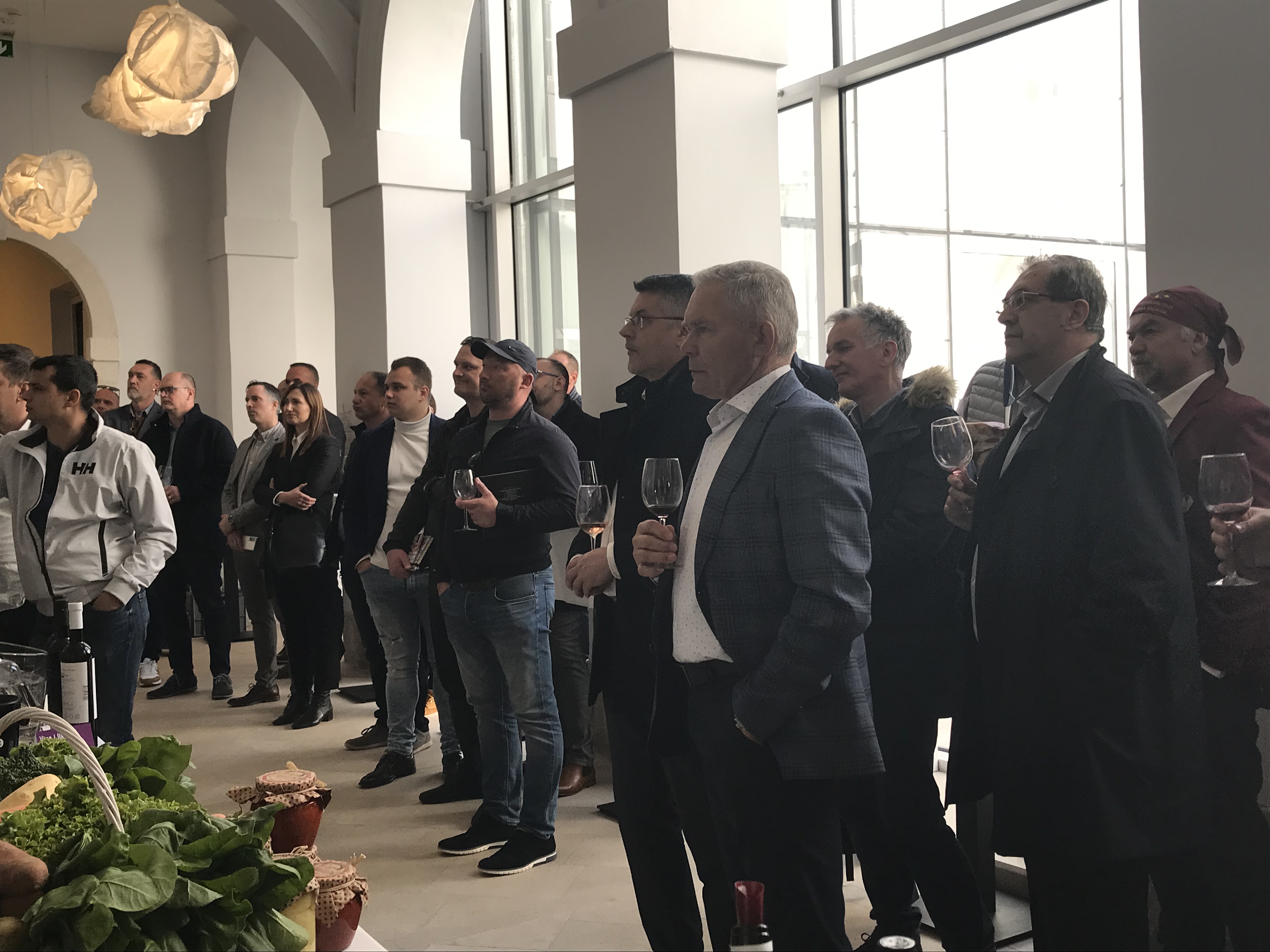 Kako povezati lokalne vinare, uljare, OPG-ove s hotelijerima i ugostiteljima zadarske regije