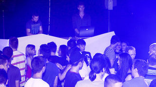 Subota u zagrebačkom Aquariusu protekla je u zagrijavanju za Moonsplash festival koji će se u zrćanskom Aquariusu održati od 11. do 13. kolovoza. Na Moonsplashu će nastupiti planetarne zvijezde elektroničke glazbe: Benny Benassi, Merk & Kremont, Dimitri V Subota u zagrebačkom Aquariusu protekla je u zagrijavanju za Moonsplash festival koji će se u zrćanskom Aquariusu održati od 11. do 13. kolovoza. Na Moonsplashu će nastupiti planetarne zvijezde elektroničke glazbe: Benny Benassi, Merk & Kremont, Dimitri V