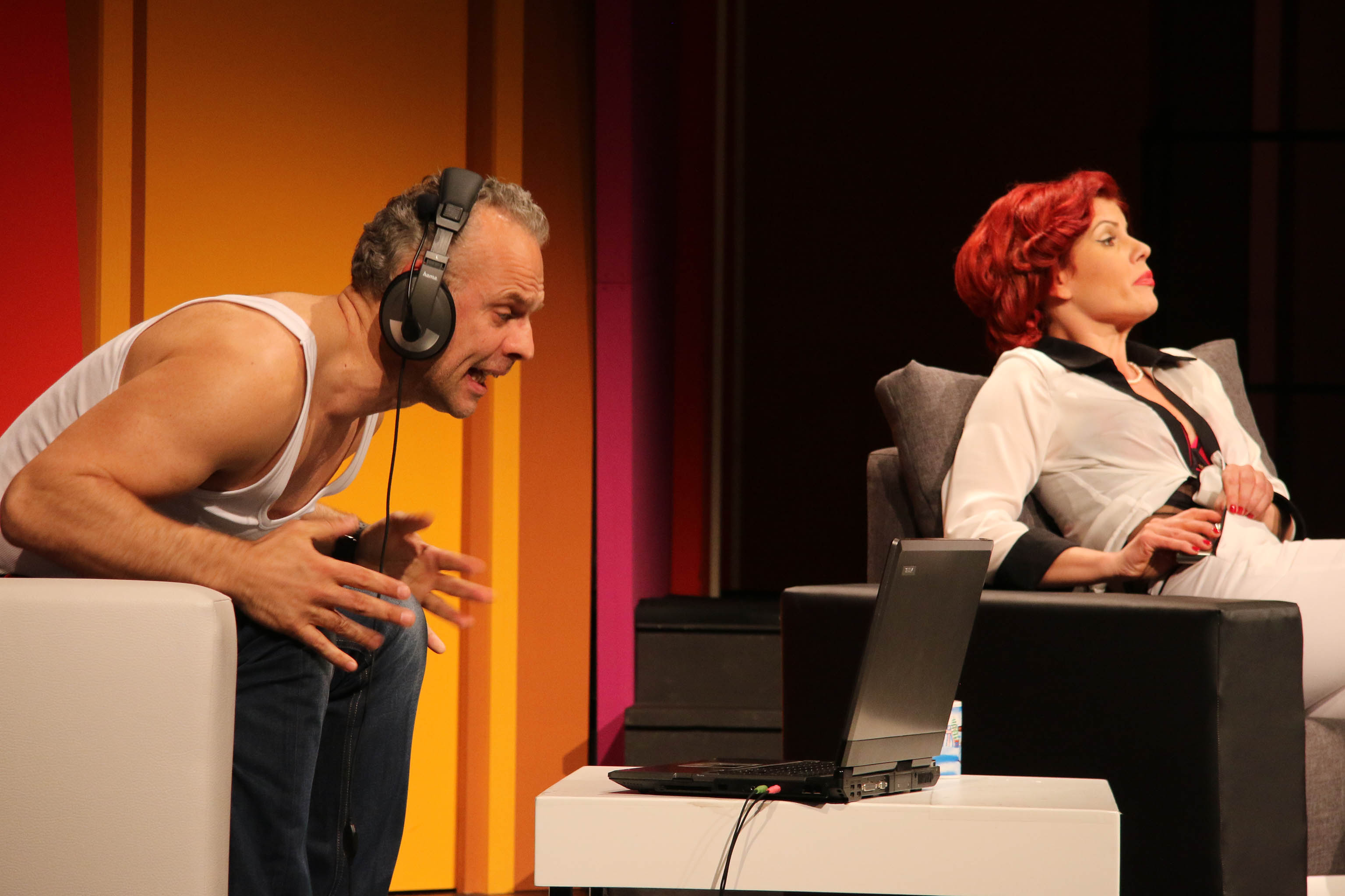 HNK Zadar: Premijera predstave “Besplatan Wi-Fi”