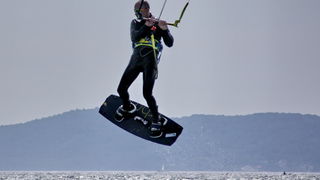 Surferi i kiteri guštali u južini na Boriku Surferi i kiteri guštali u južini na Boriku